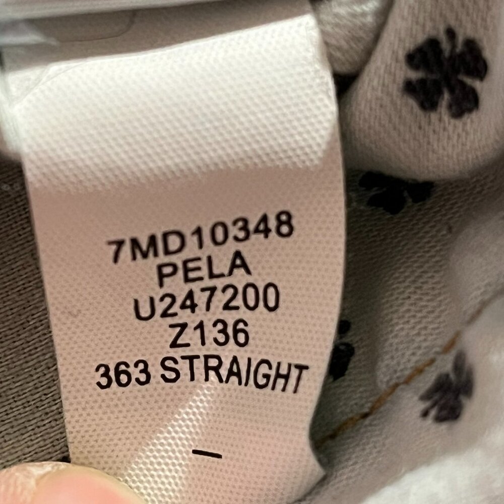 Lucky Brand 363 Straight jeans 33x32 light blue